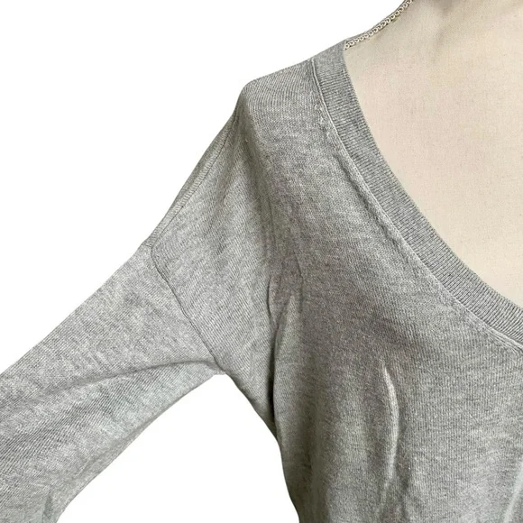 Lucky Brand Gray Cashmere Blend V-Neck Relaxed Sweater Medium - Picture 4 of 12